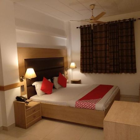 Hotel Arina Inn New Delhi Extérieur photo