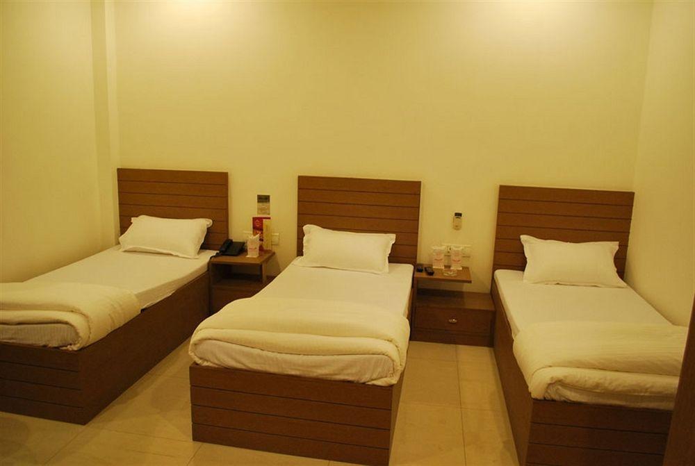 Hotel Arina Inn New Delhi Extérieur photo
