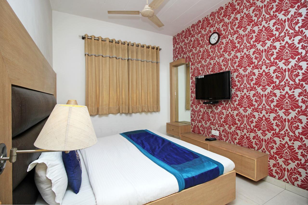 Hotel Arina Inn New Delhi Extérieur photo